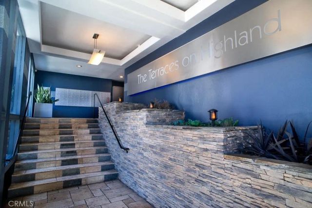 1940 N Highland, Los Angeles, CA 90068