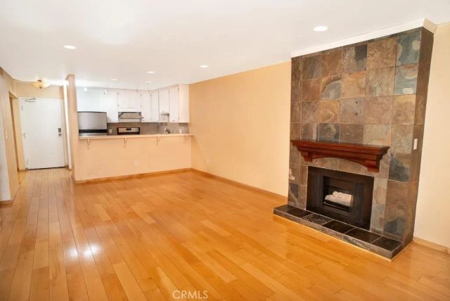 1940 N Highland, Los Angeles, CA 90068