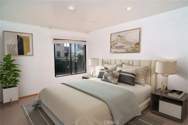 1940 N Highland, Los Angeles, CA 90068