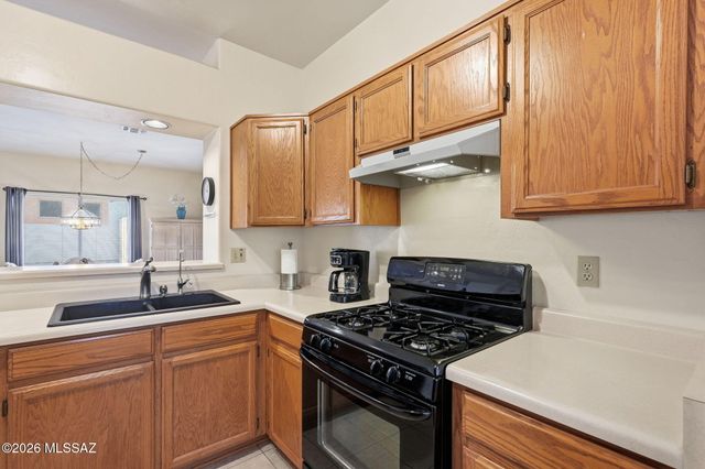 430 W Rio Sinaloa, Green Valley, AZ 85614