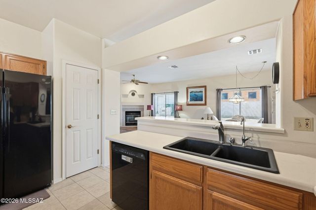 430 W Rio Sinaloa, Green Valley, AZ 85614