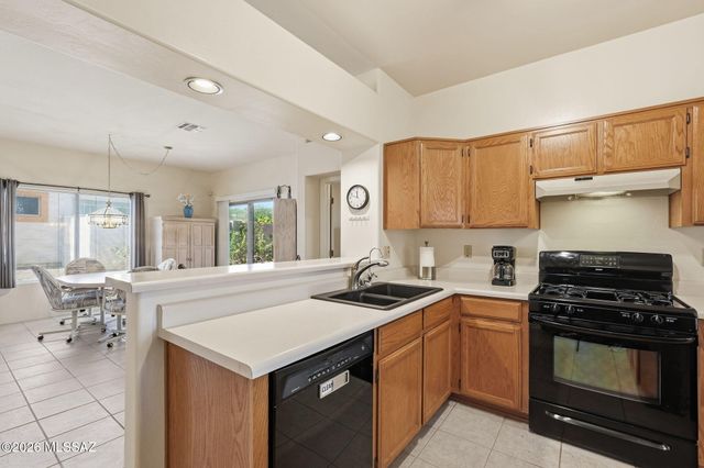 430 W Rio Sinaloa, Green Valley, AZ 85614