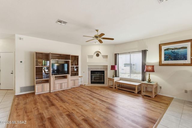 430 W Rio Sinaloa, Green Valley, AZ 85614