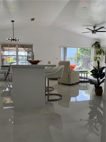 6354 Buena Vista Dr, Margate, FL 33063