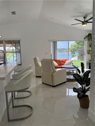 6354 Buena Vista Dr, Margate, FL 33063