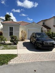 6354 Buena Vista Dr, Margate, FL 33063