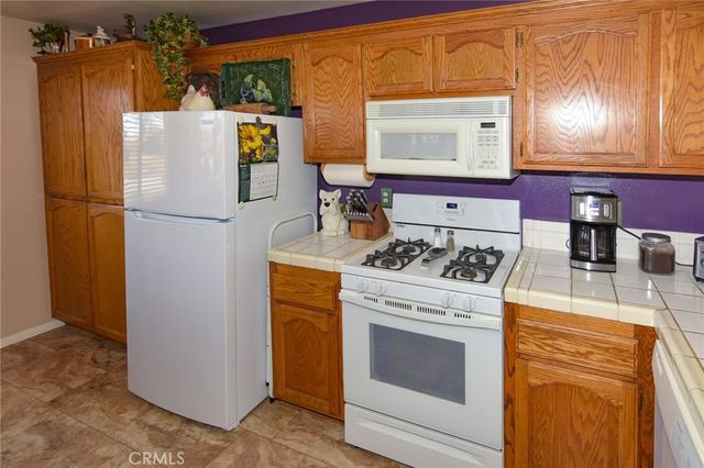 26613 Cumberland Lane, Helendale, CA 92342