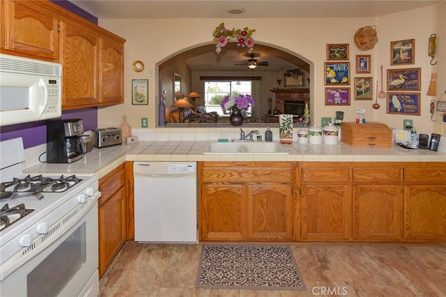 26613 Cumberland Lane, Helendale, CA 92342