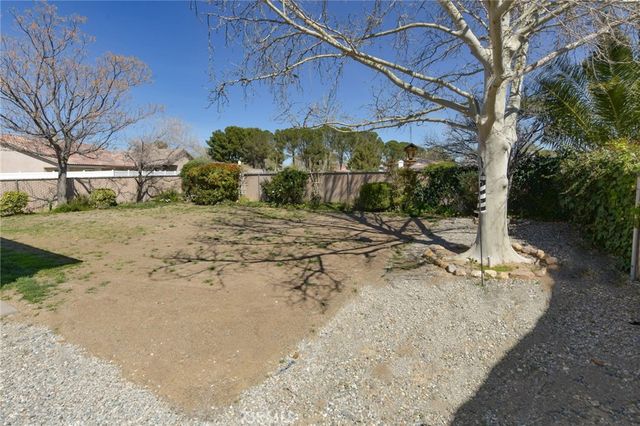 26613 Cumberland Lane, Helendale, CA 92342
