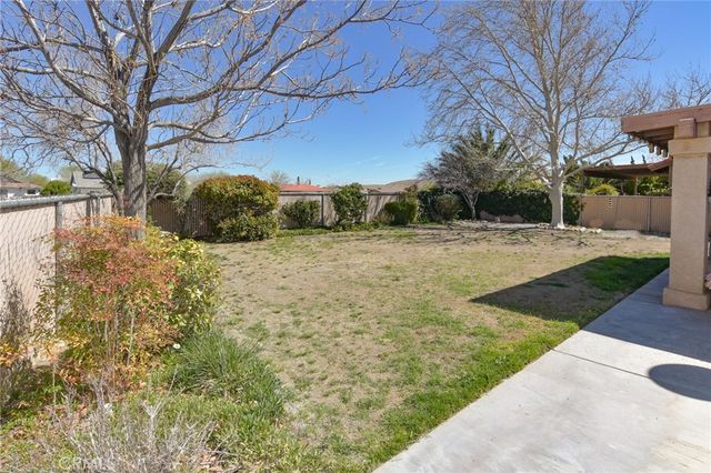 26613 Cumberland Lane, Helendale, CA 92342
