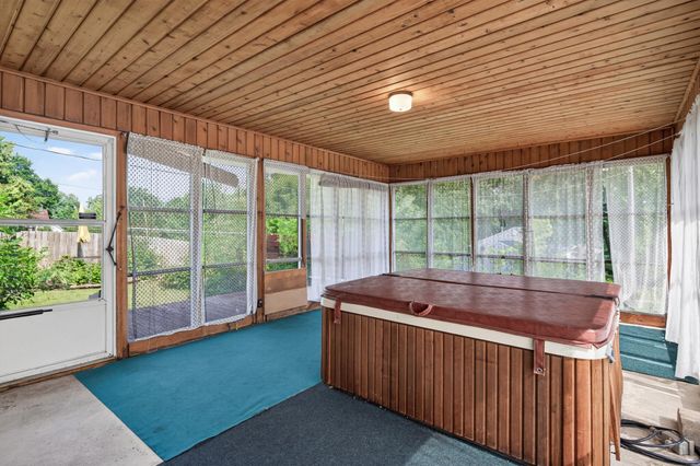 2600 W 60th Street, Minneapolis, MN 55410