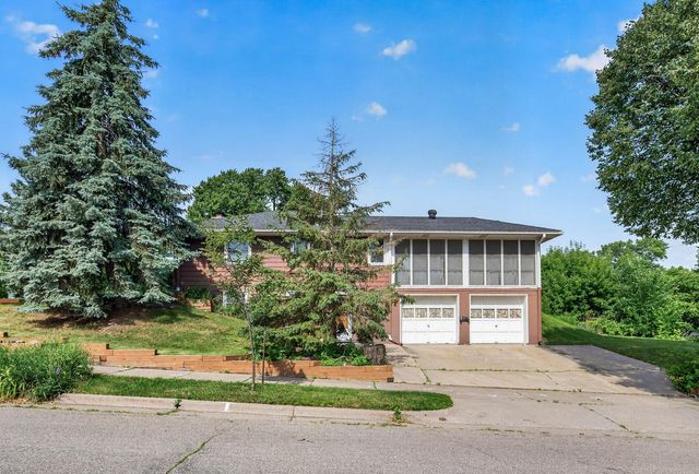 2600 W 60th Street, Minneapolis, MN 55410