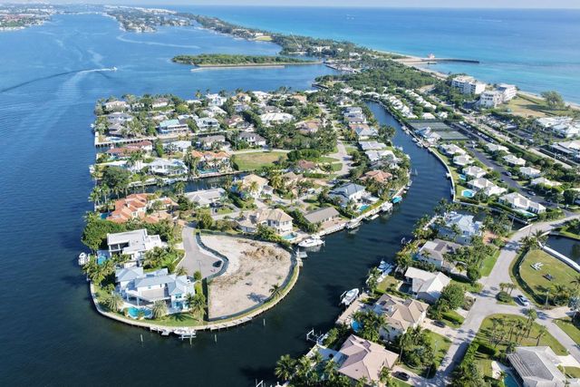 92 Island Drive S, Ocean Ridge, FL 33435