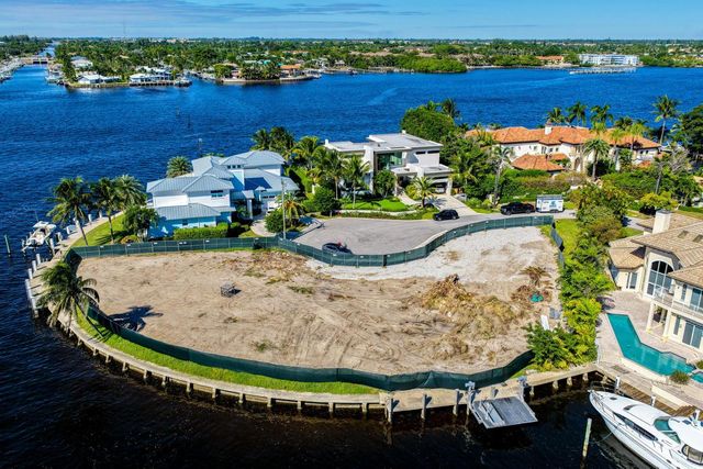 92 Island Drive S, Ocean Ridge, FL 33435