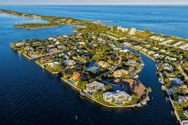 92 Island Drive S, Ocean Ridge, FL 33435