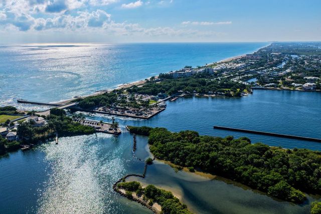 92 Island Drive S, Ocean Ridge, FL 33435