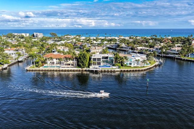 92 Island Drive S, Ocean Ridge, FL 33435