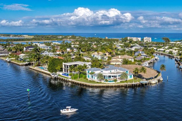 92 Island Drive S, Ocean Ridge, FL 33435