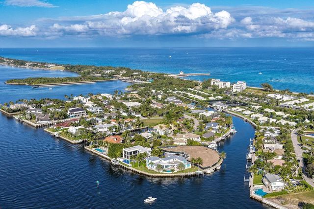 92 Island Drive S, Ocean Ridge, FL 33435