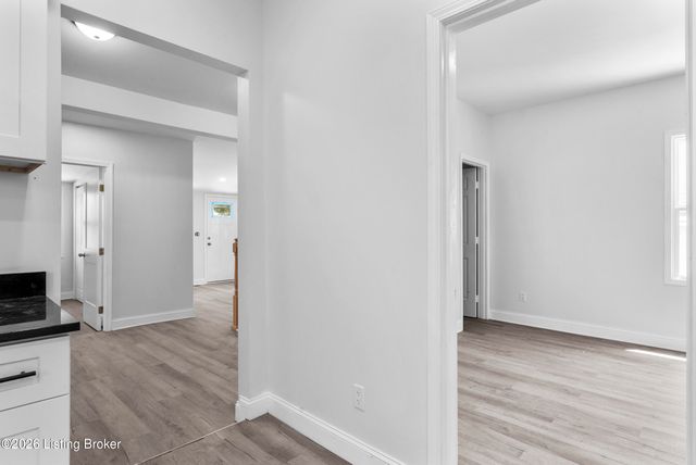 3703 Kahlert Ave, Louisville, KY 40215
