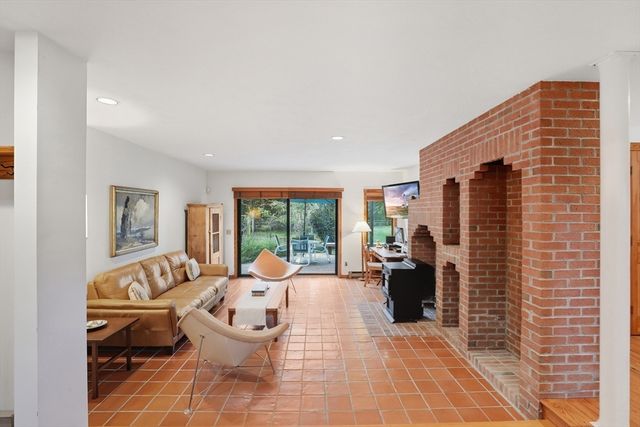 17 Pond View Drive, Nantucket, MA 02564