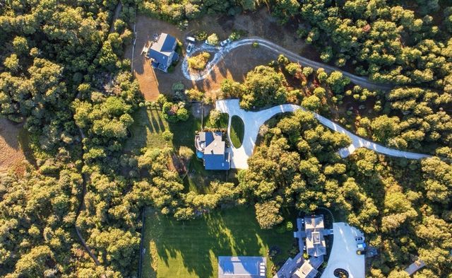 17 Pond View Drive, Nantucket, MA 02564