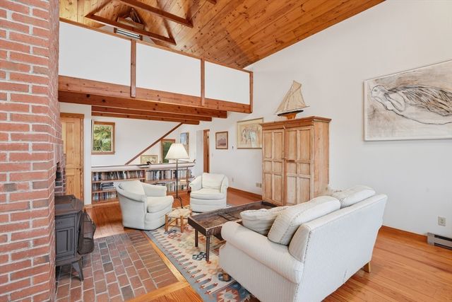 17 Pond View Drive, Nantucket, MA 02564