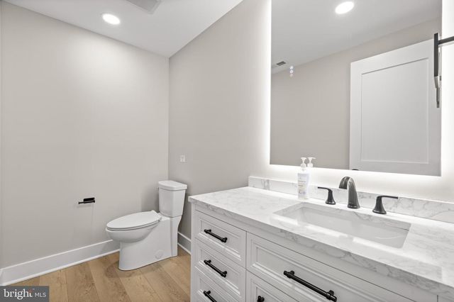 13549 HANGING ROCK LN, Lovettsville, VA 20180