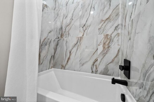 13549 HANGING ROCK LN, Lovettsville, VA 20180