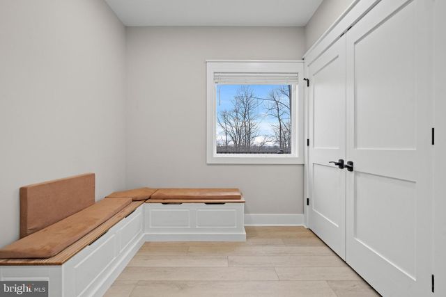 13549 HANGING ROCK LN, Lovettsville, VA 20180