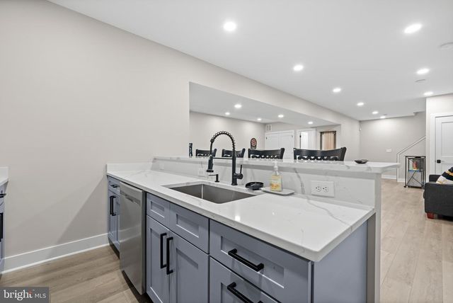 13549 HANGING ROCK LN, Lovettsville, VA 20180