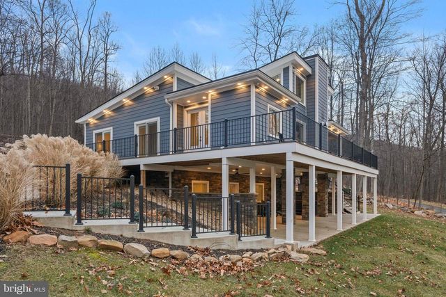 13549 HANGING ROCK LN, Lovettsville, VA 20180