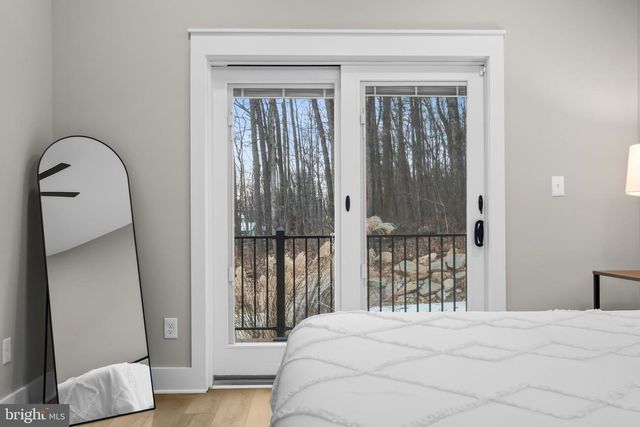 13549 HANGING ROCK LN, Lovettsville, VA 20180