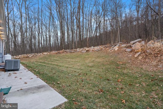 13549 HANGING ROCK LN, Lovettsville, VA 20180