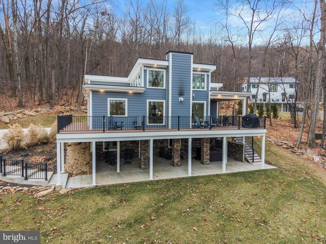 13549 HANGING ROCK LN, Lovettsville, VA 20180