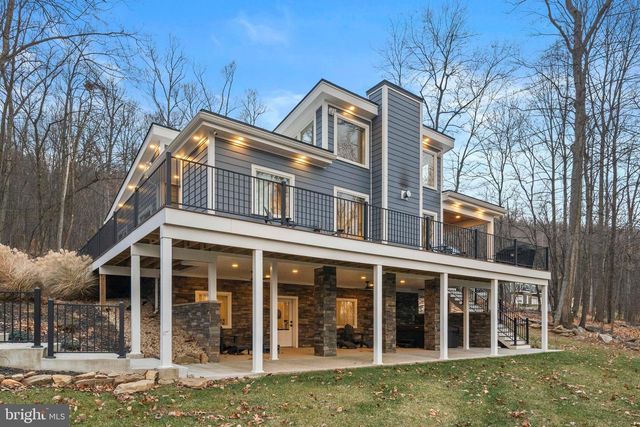 13549 HANGING ROCK LN, Lovettsville, VA 20180