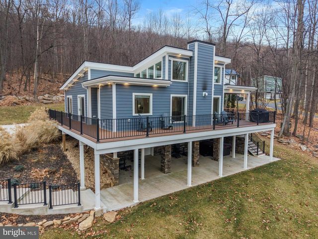 13549 HANGING ROCK LN, Lovettsville, VA 20180