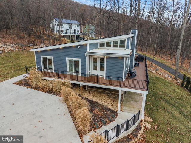 13549 HANGING ROCK LN, Lovettsville, VA 20180