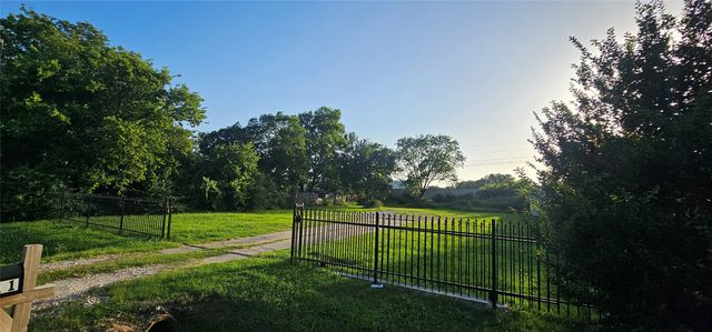 2511 Lora Lane, Balch Springs, TX 75180
