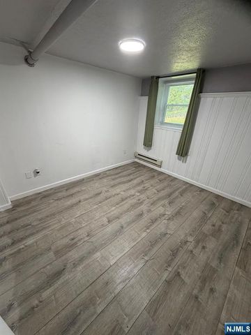 1283 Valley Road 7, Montclair, NJ 07043