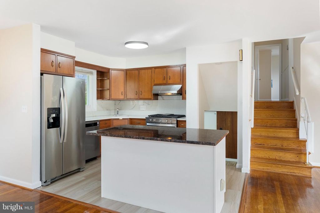 Image 15 of property listing at 1502 MELTON RD, Lutherville Timonium, MD 21093