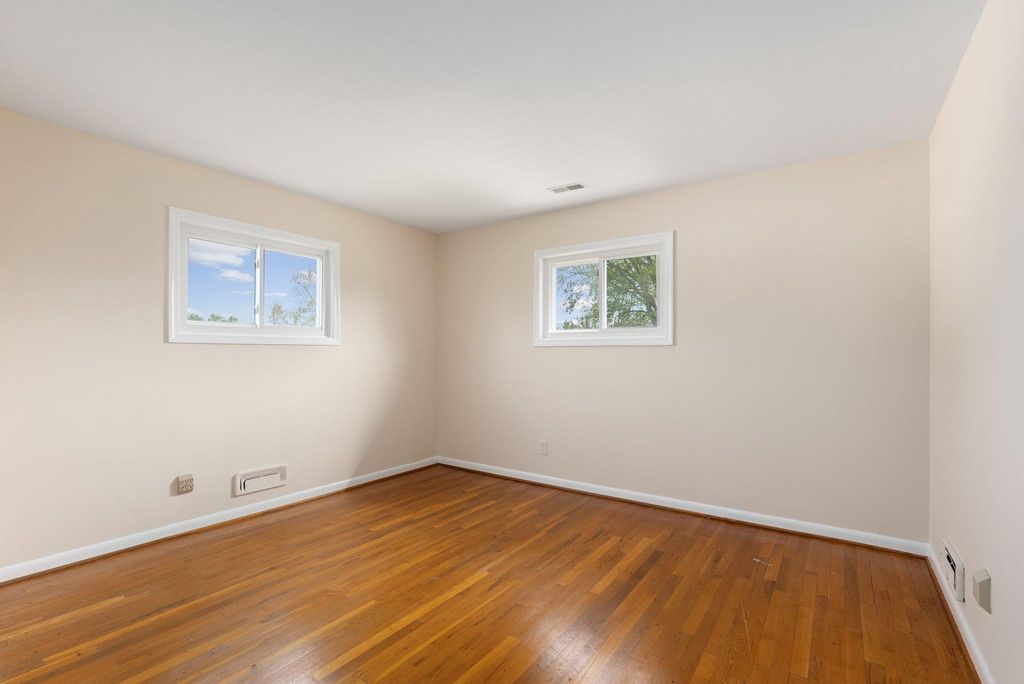 Image 32 of property listing at 1502 MELTON RD, Lutherville Timonium, MD 21093