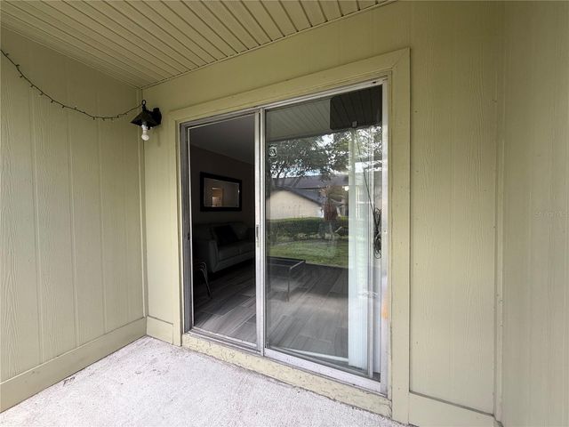 950 LAKE DESTINY ROAD B, Altamonte Springs, FL 32714