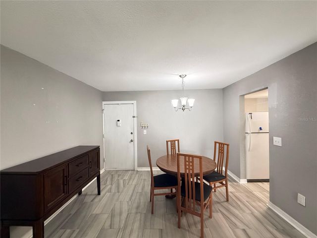 950 LAKE DESTINY ROAD B, Altamonte Springs, FL 32714