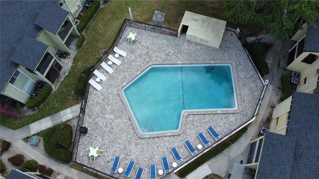 950 LAKE DESTINY ROAD B, Altamonte Springs, FL 32714