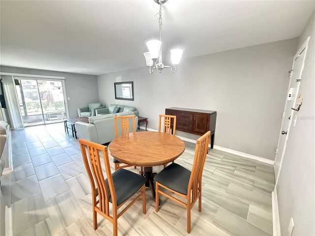 950 LAKE DESTINY ROAD B, Altamonte Springs, FL 32714