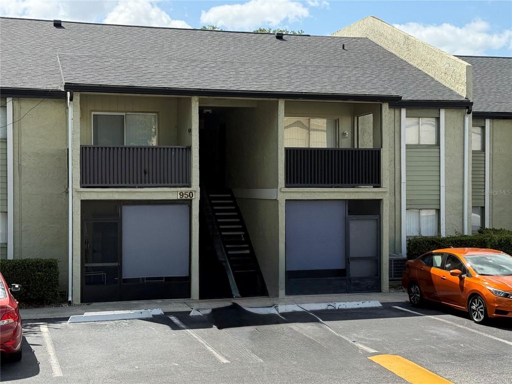 950 LAKE DESTINY ROAD B, Altamonte Springs, FL 32714