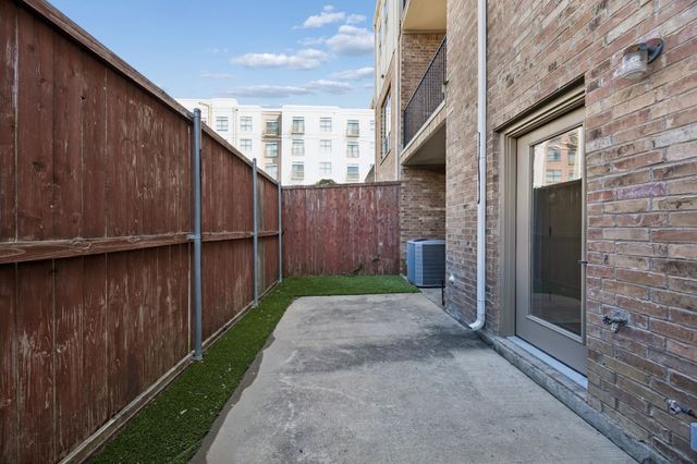 3003 Douglas Avenue 29, Dallas, TX 75219
