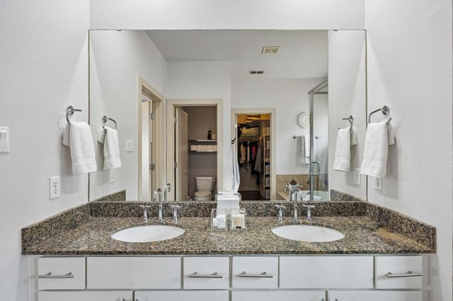 3003 Douglas Avenue 29, Dallas, TX 75219
