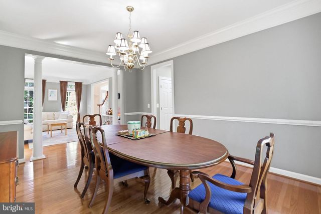 5767 BUSH HILL DR, Alexandria, VA 22310